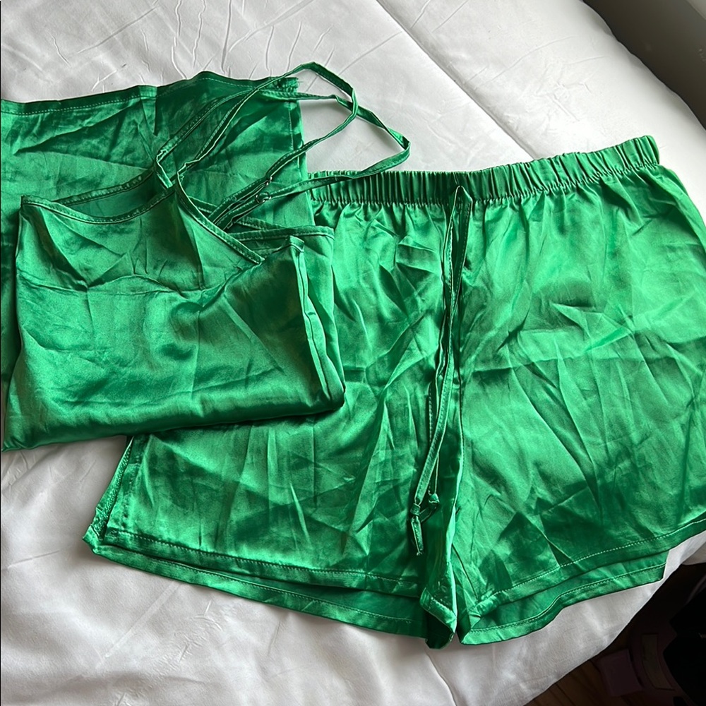Green Women's Satin Sleepwear Set size Medium